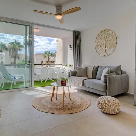 Piso Lieja Апартаменты