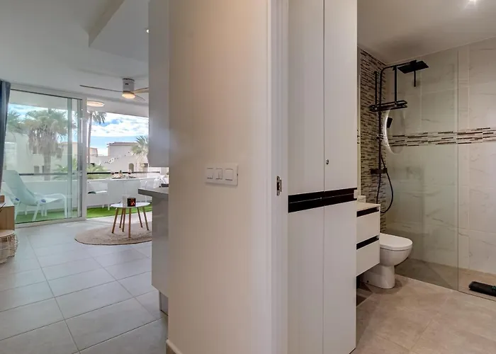 Piso Lieja * 卡亚俄萨尔瓦赫